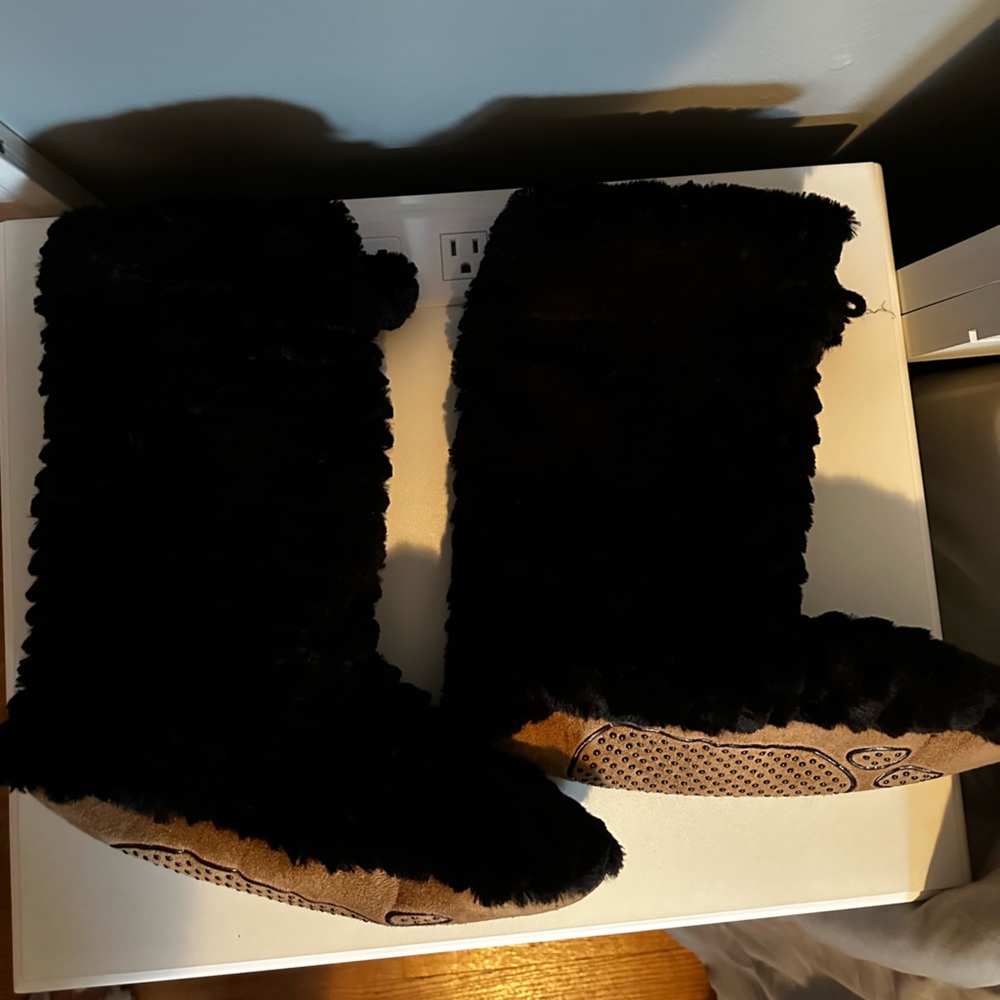 Ladies Slipper Boots